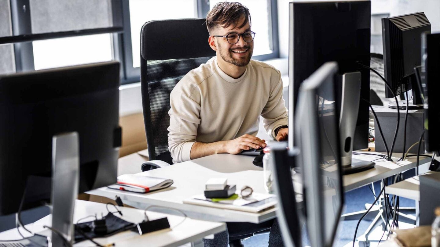 A programmer working with embeddable APIs