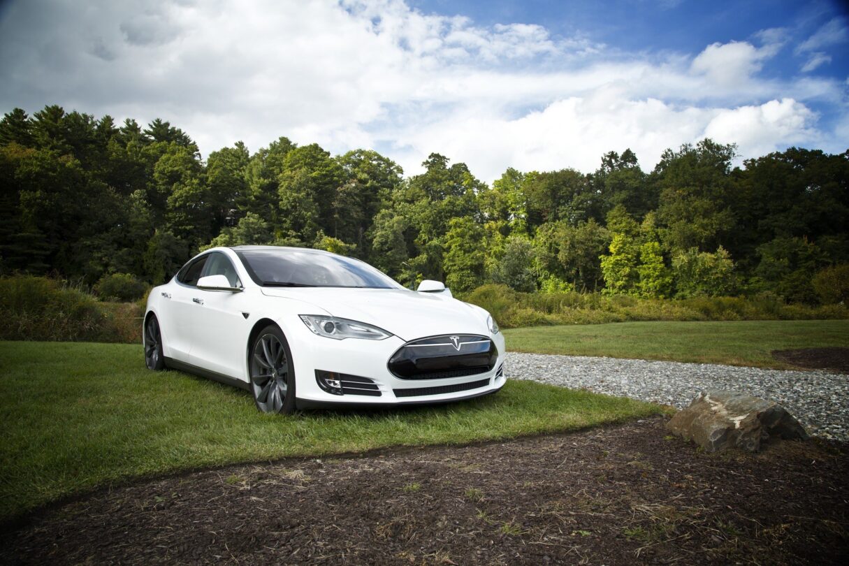 Tesla Auto